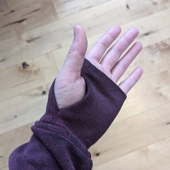 Burgundy octopus print hoodie - Picture 2 of 4